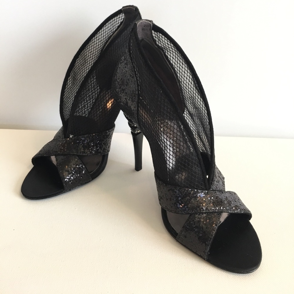 Guess by Marciano high heels stilettos, sz 6